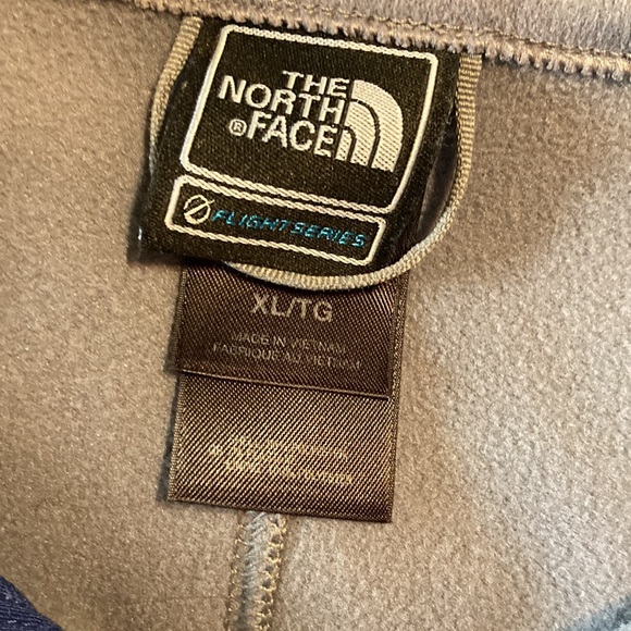 The North Face Men’s Color-Blocking Flight Series Jacket - Picture 9 of 9